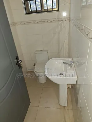 3bdrm House in Lake Side Estate for rent