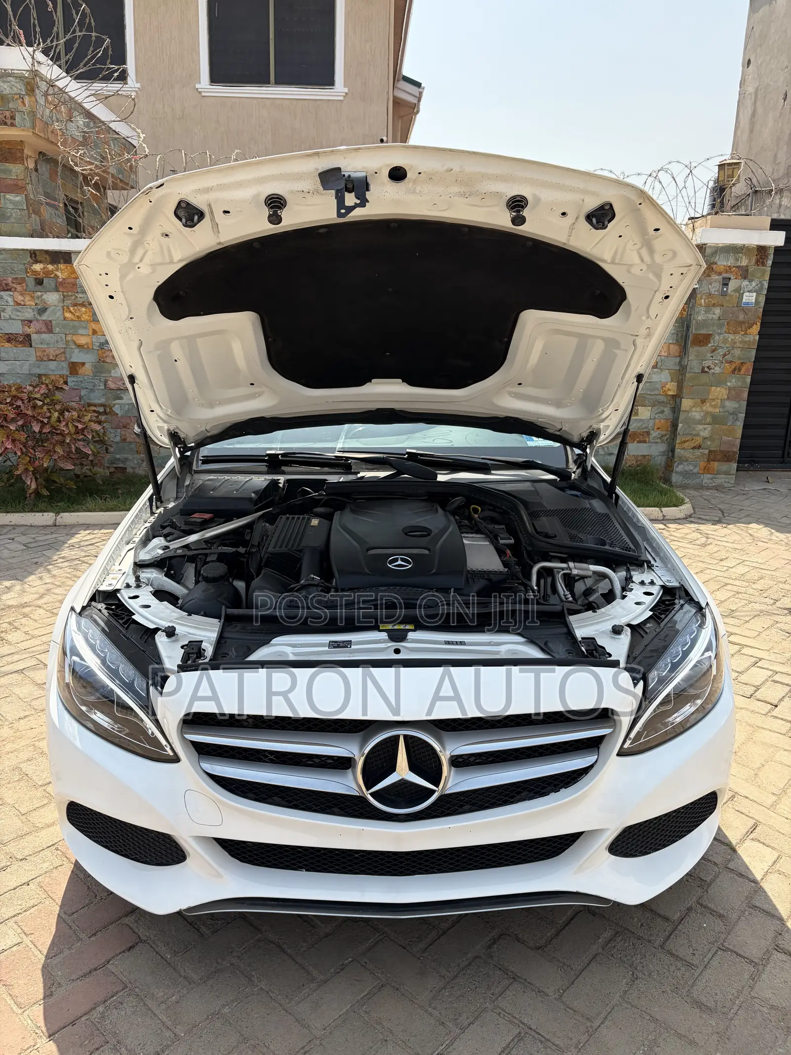 Mercedes-Benz C300 Luxury 4Matic Sedan AWD (2.0L 4cyl 7A) 2016 White