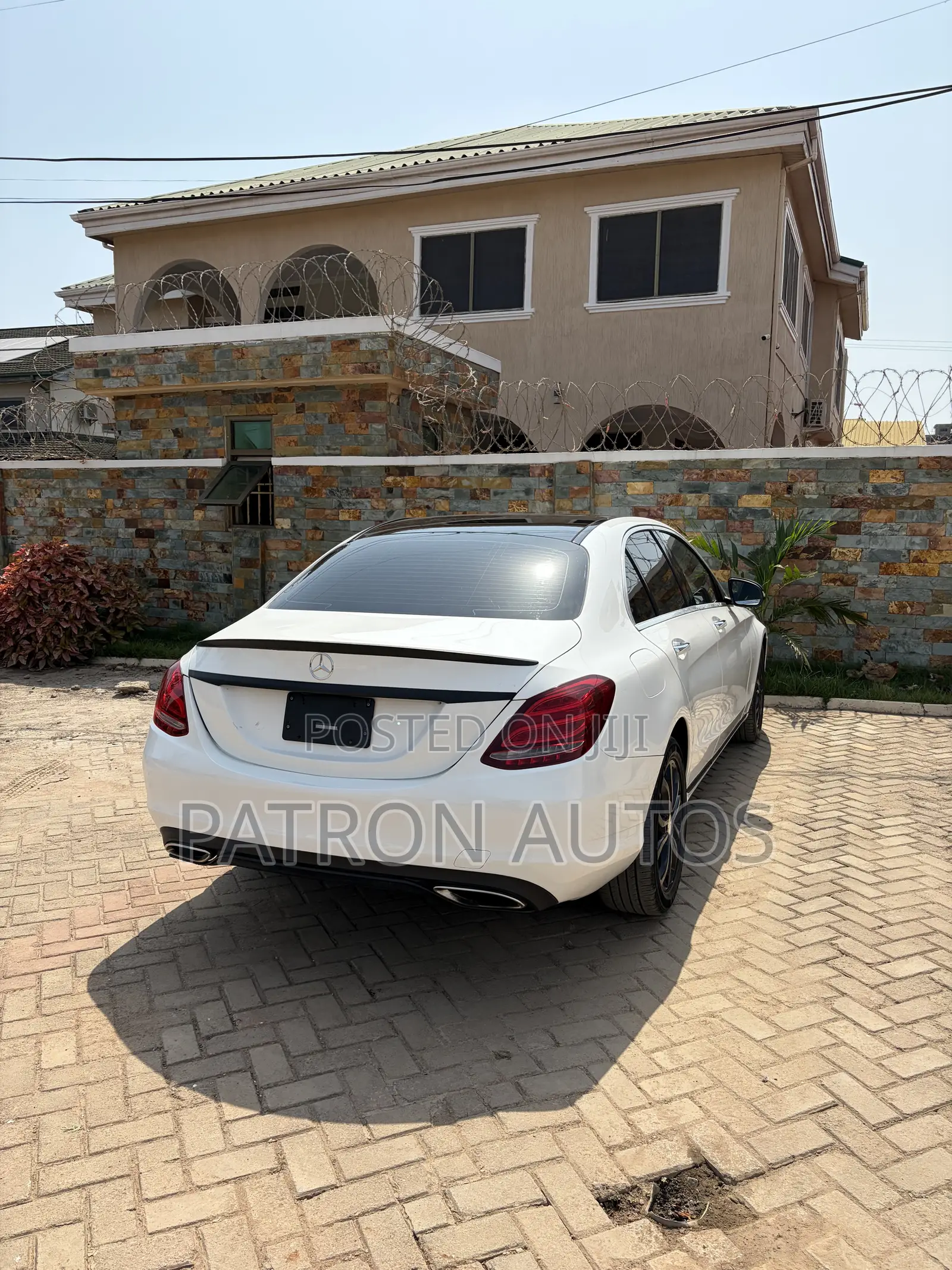 Mercedes-Benz C300 Luxury 4Matic Sedan AWD (2.0L 4cyl 7A) 2016 White