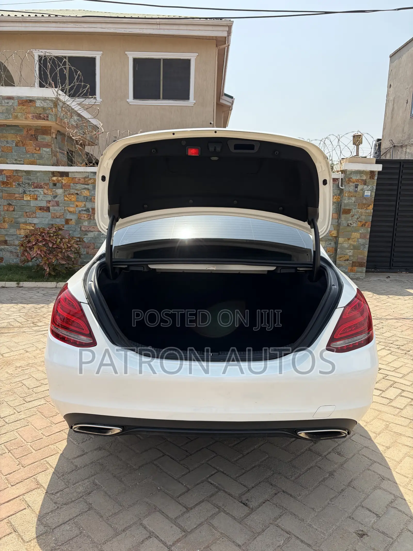 Mercedes-Benz C300 Luxury 4Matic Sedan AWD (2.0L 4cyl 7A) 2016 White