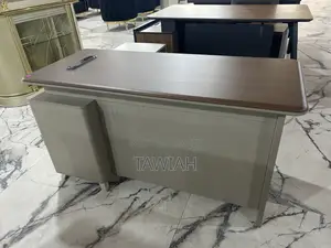 1.6 Modern Executives Office Desk
