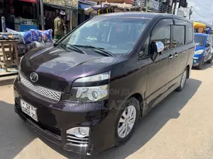 Toyota Voxy X 2WD 8-Seater 2012 Black