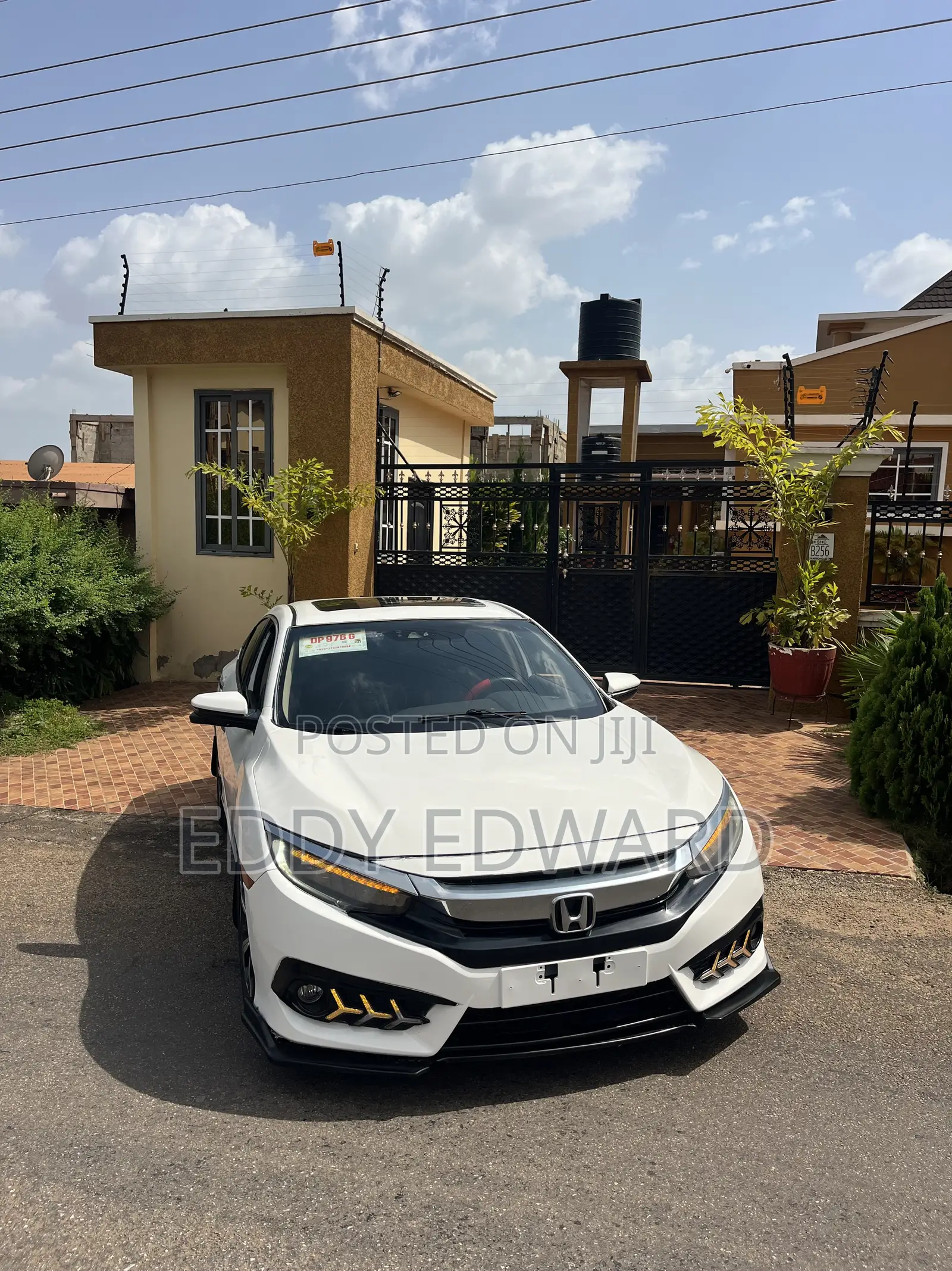 Honda Civic Touring 4dr Sedan (1.5L 4cyl) 2017 White