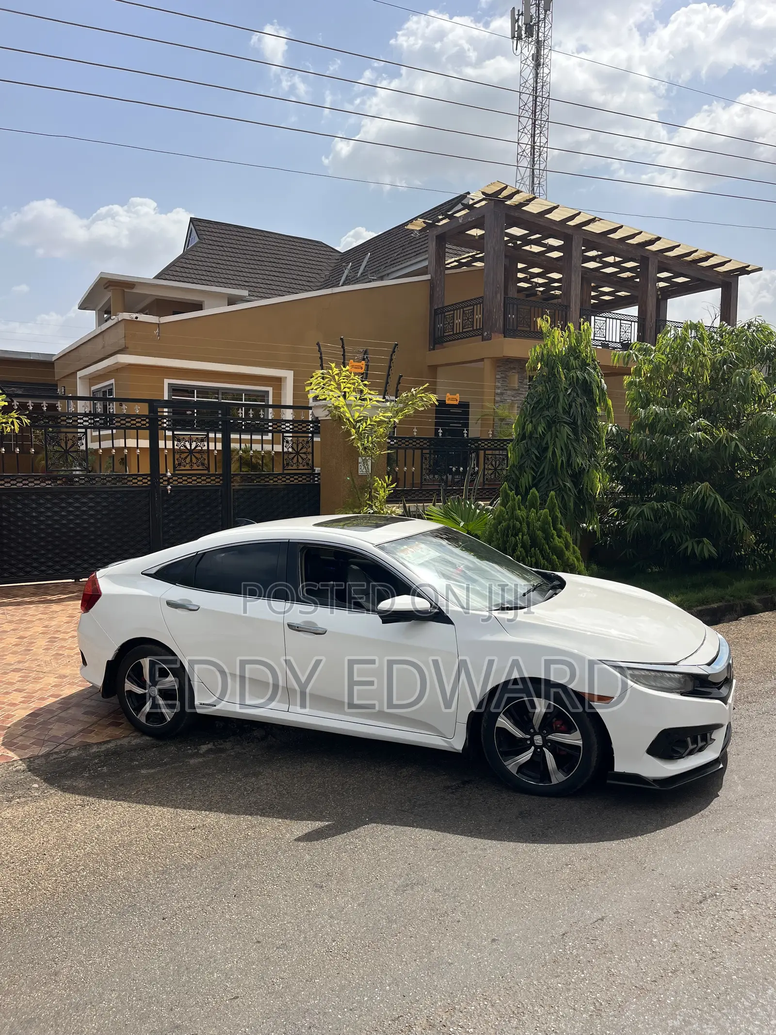 Honda Civic Touring 4dr Sedan (1.5L 4cyl) 2017 White