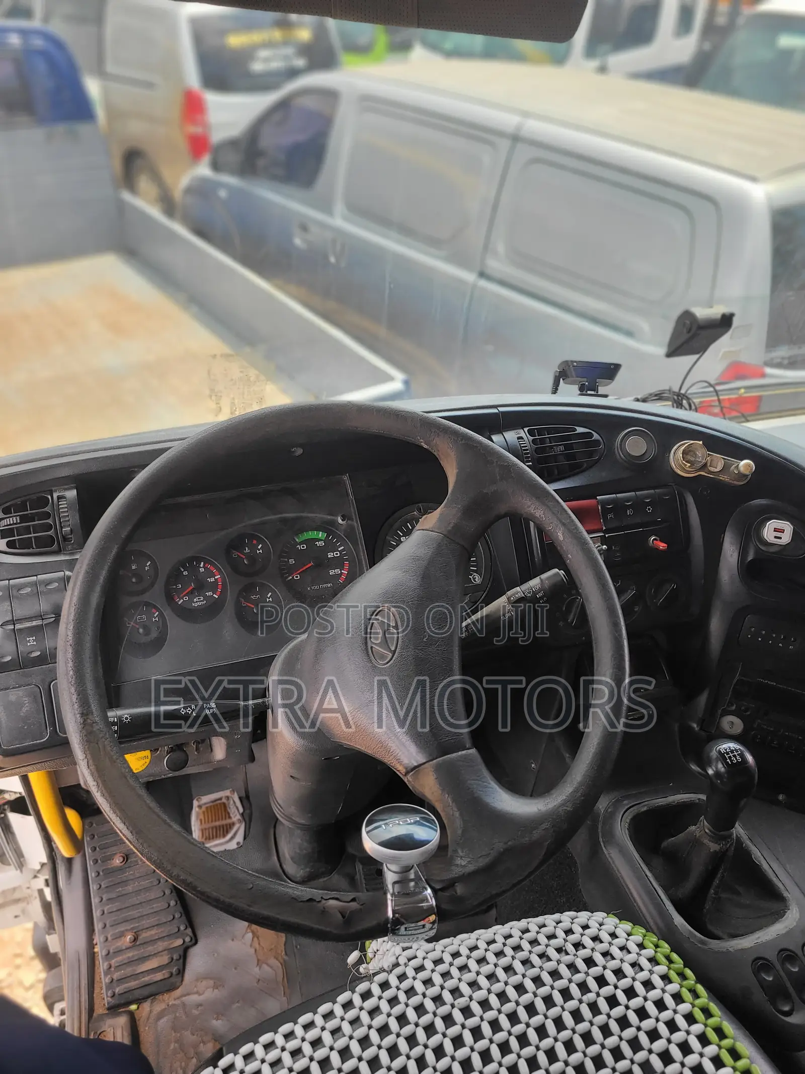 Hyundai Gold 5 Ton Truck 2005 – 7.6L Diesel