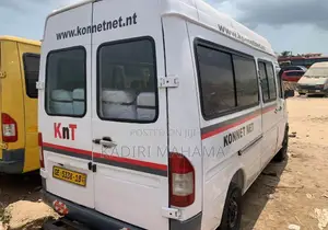 Mercedes-Benz Sprinter 2005 White