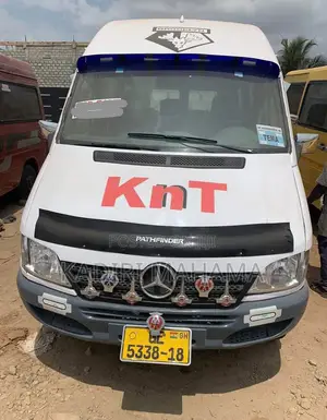 Mercedes-Benz Sprinter 2005 White