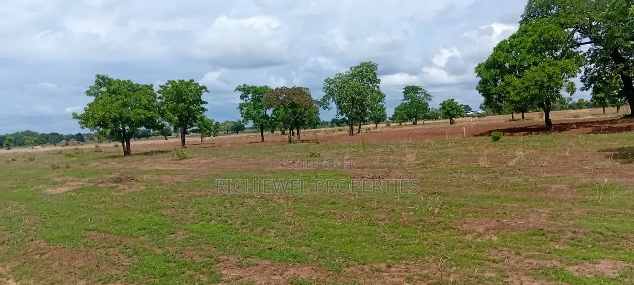 Plots of Land With a Duplex Foundation for Sale