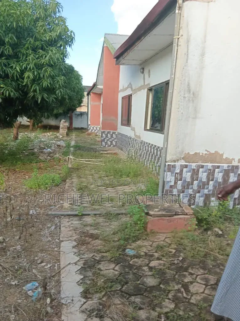 5bdrm House in Richjewel Properties, Tamale Municipal for rent