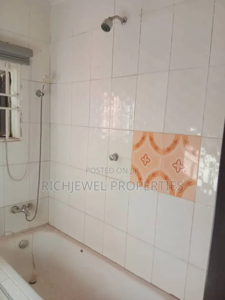 5bdrm House in Richjewel Properties, Tamale Municipal for rent