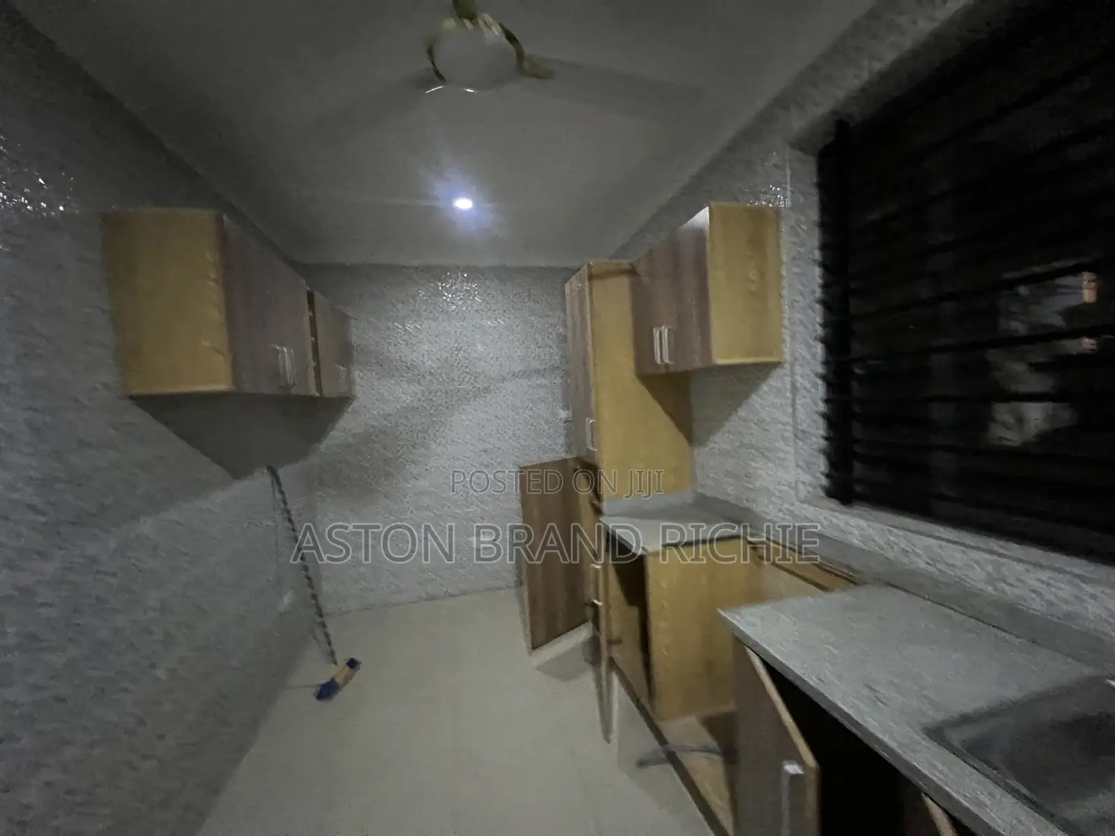 3bdrm Apartment in Aston Brand Richie, Parakuo Estate for rent