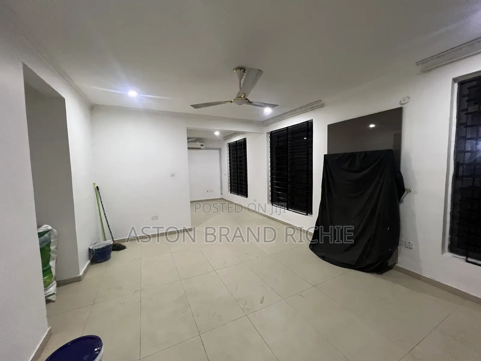3bdrm Apartment in Aston Brand Richie, Parakuo Estate for rent