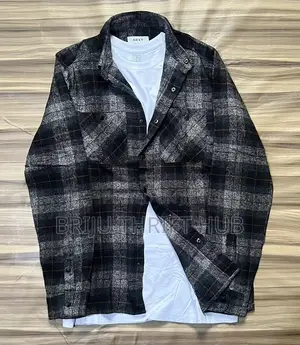 Quality Long Sleeves Shirt With Round Neck