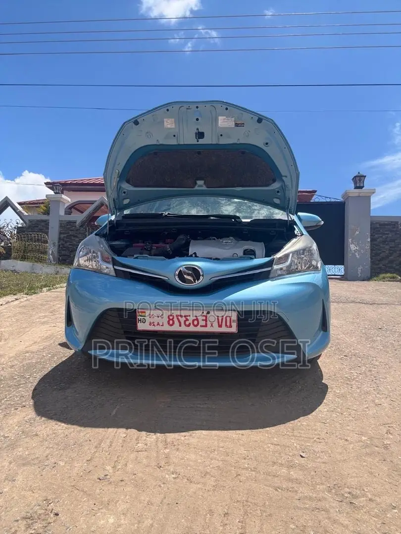 Toyota Vitz 1.3 FWD 5dr 2015 Blue