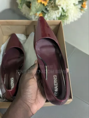 Maiernisi Burgundy Leather Pumps