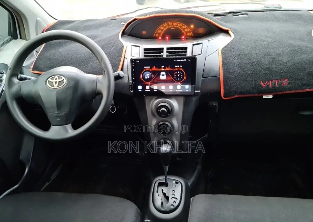 Toyota Vitz 1.5 FWD 3dr 2009 White
