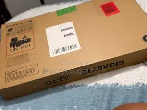 New Laptop Gigabyte AERO 16 16GB AMD Ryzen 7 SSD 1T