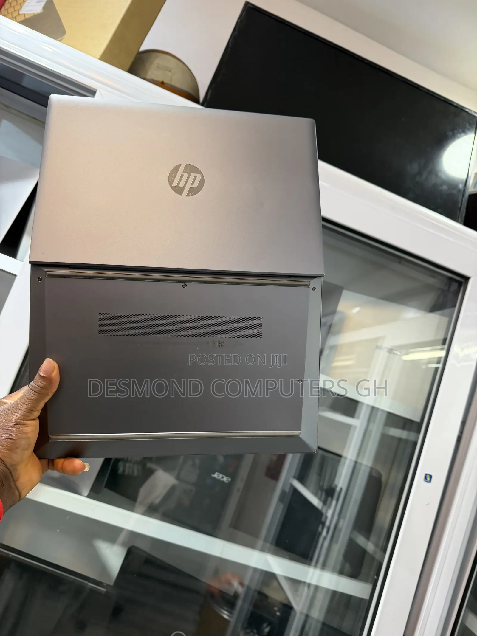 Laptop HP EliteBook 6 G1i Notebook AI PC 16GB AMD Ryzen 7 SSD 1T