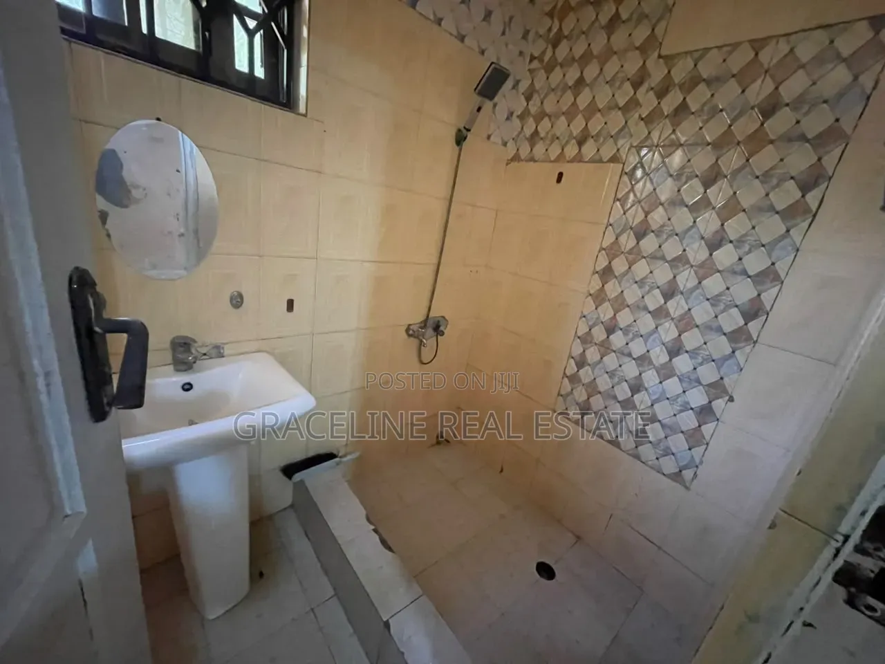 2bdrm Apartment in Graceline Real, Last Stop for rent