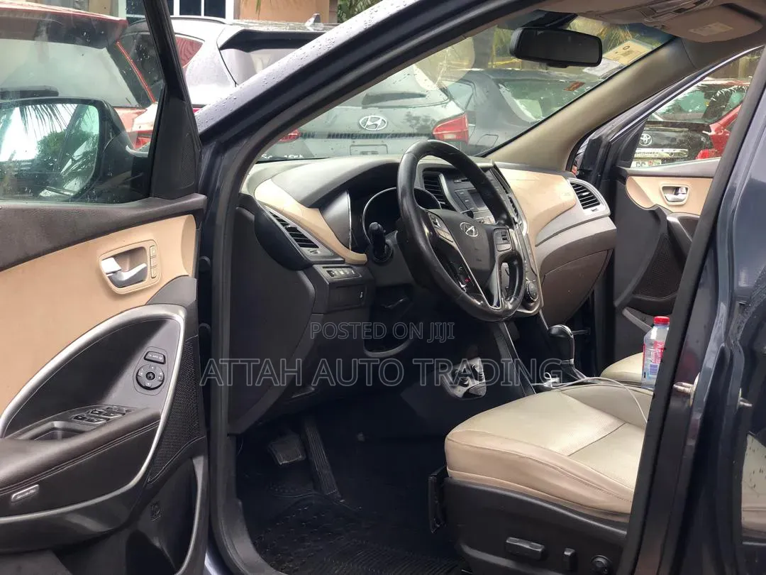 Hyundai Santa Fe 2014 Black