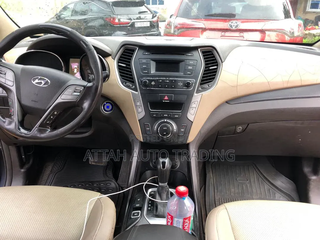 Hyundai Santa Fe 2014 Black