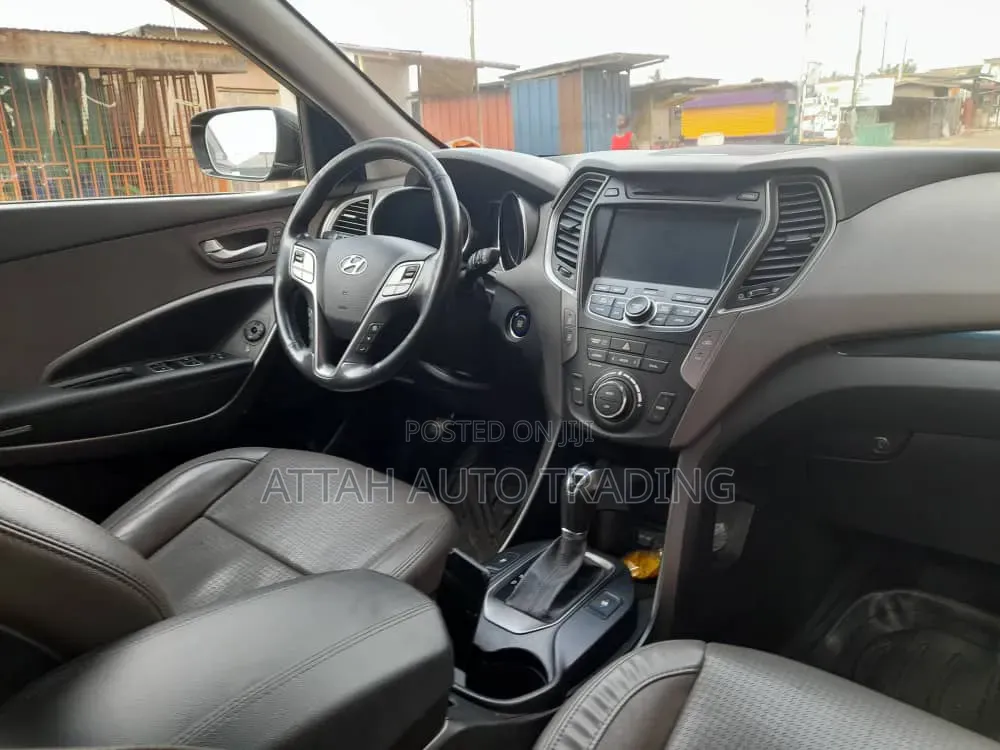Hyundai Santa Fe 2013 Black
