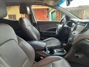 Hyundai Santa Fe 2013 Black