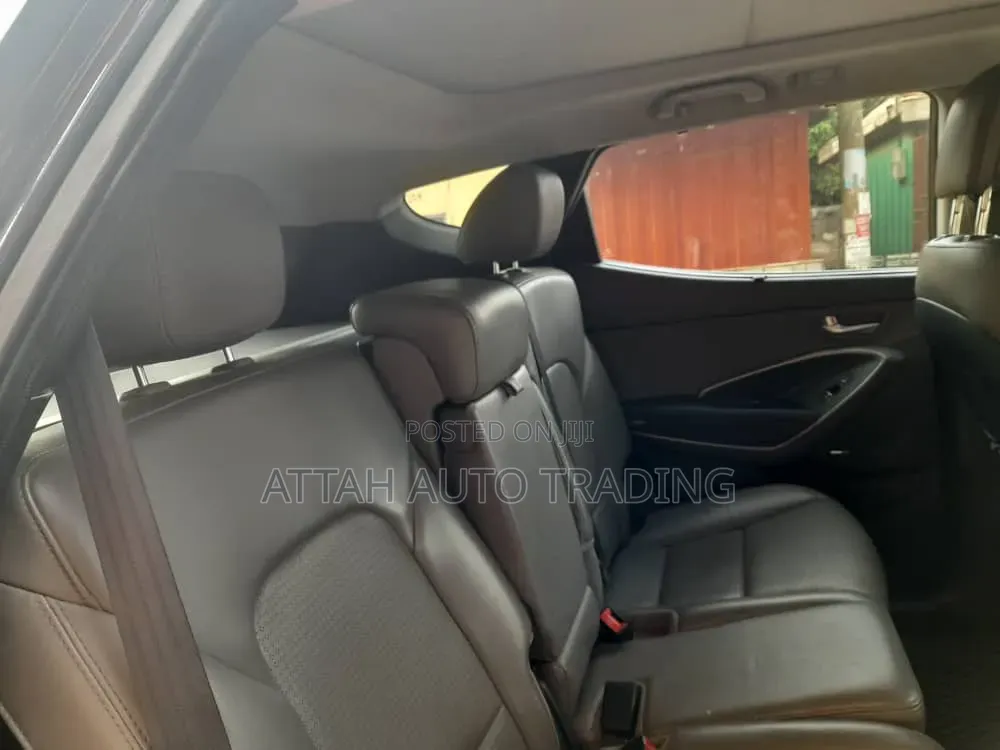 Hyundai Santa Fe 2013 Black