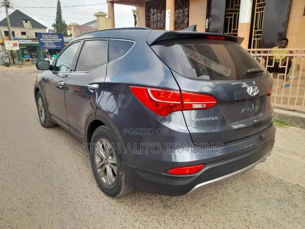 Hyundai Santa Fe 2013 Black