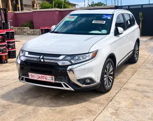 Mitsubishi Outlander SEL AWC 2019 White