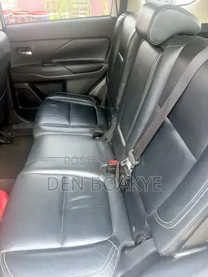Mitsubishi Outlander SEL AWC 2019 White