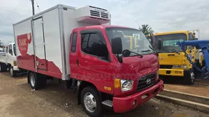 Hyundia Mighty Container Truck