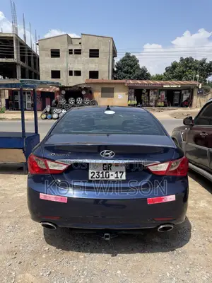 Hyundai Sonata Limited 2.0T Sedan (2.0L 4cyl 6A) 2011 Blue