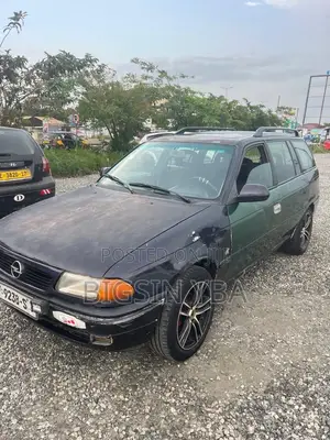 Opel Astra 1.4 2000 Black