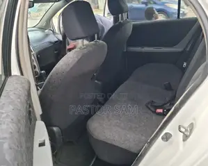 Toyota Vitz 2010 White