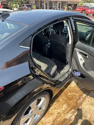 Hyundai Elantra 2016