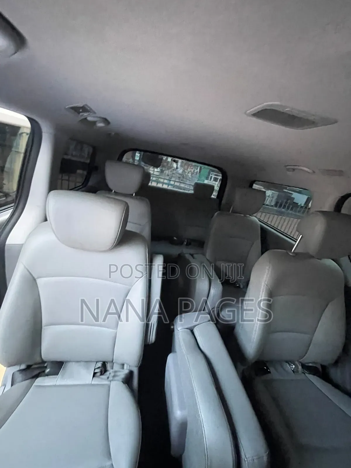 Hyundai Staria 2.2D AWD 2022 Black