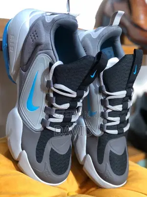 Nike Air Max Alpha Savage / Air Max 200