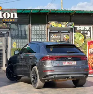 Audi Q8 55 Premium AWD quattro 2020 Silver