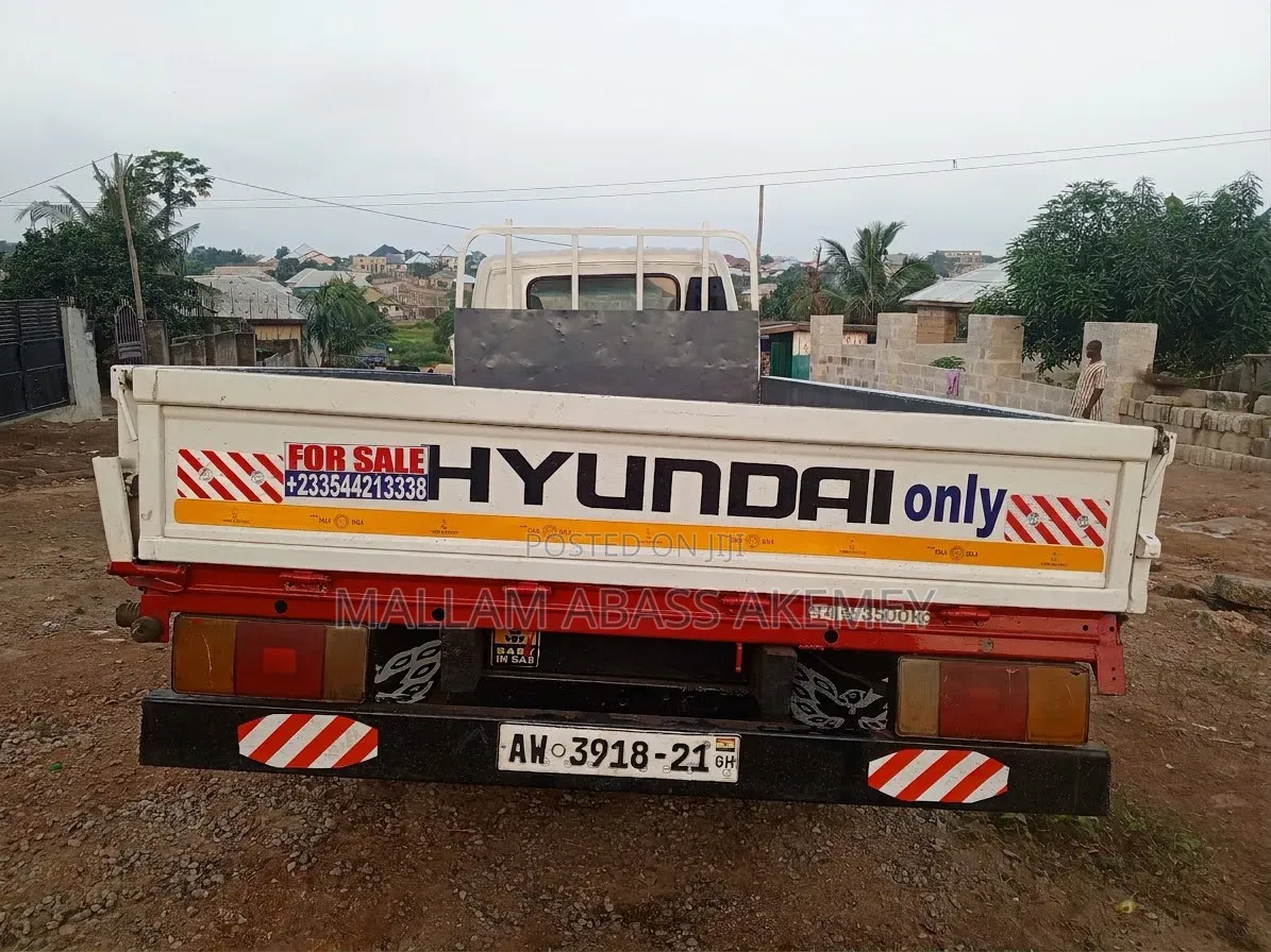 Hyundai Mighty 2