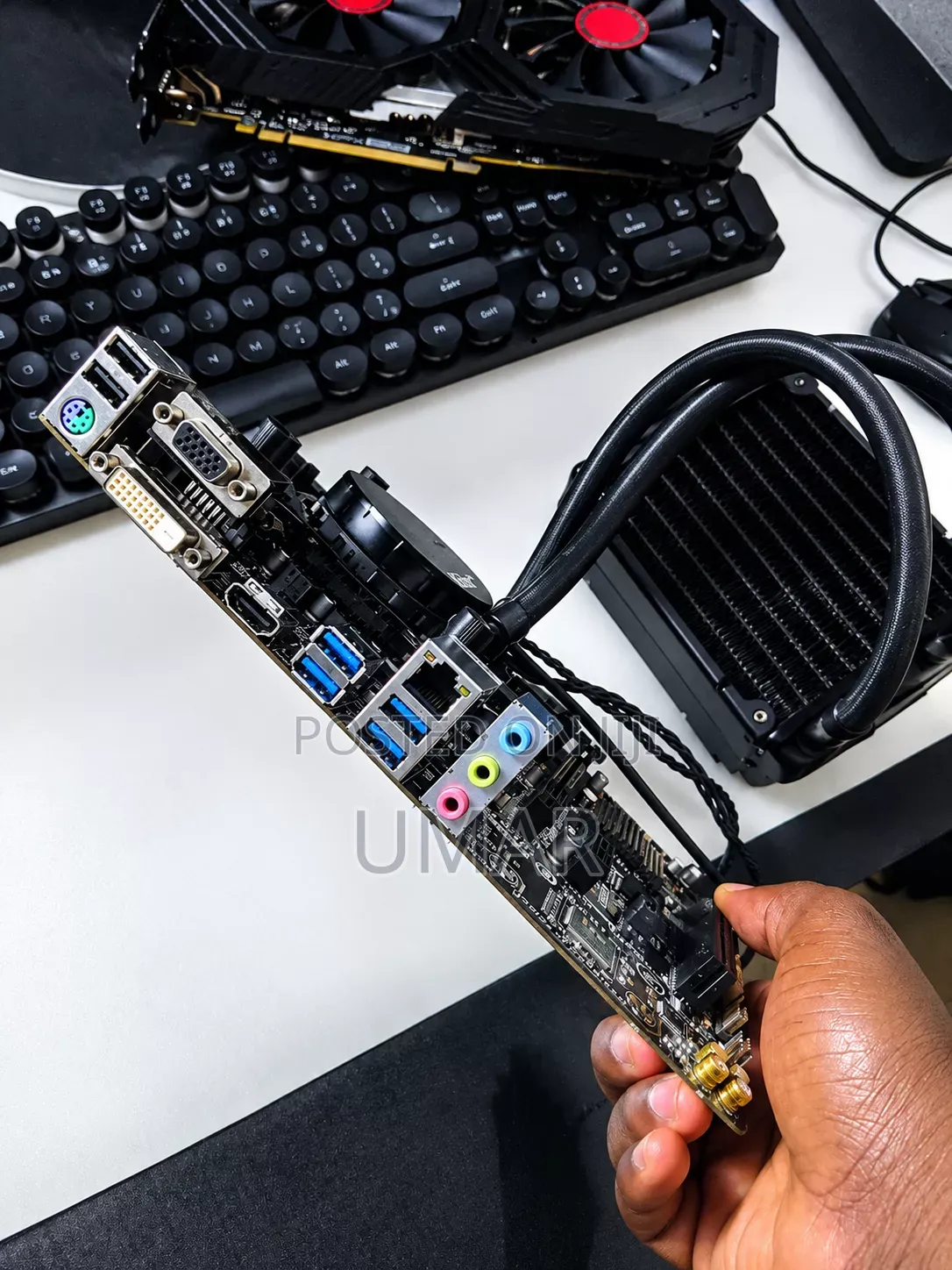 Gigabyte Motherboard+liquid Cooler for I5 and I7