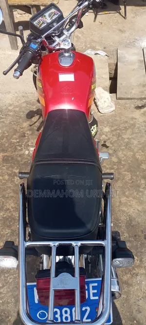 Royal RY125 2025 Red