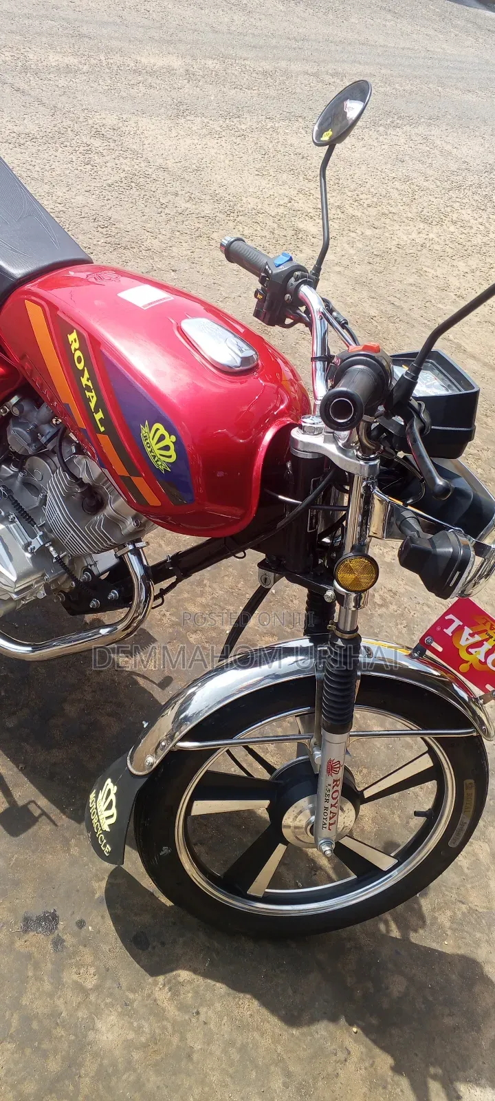 Royal RY125 2025 Red