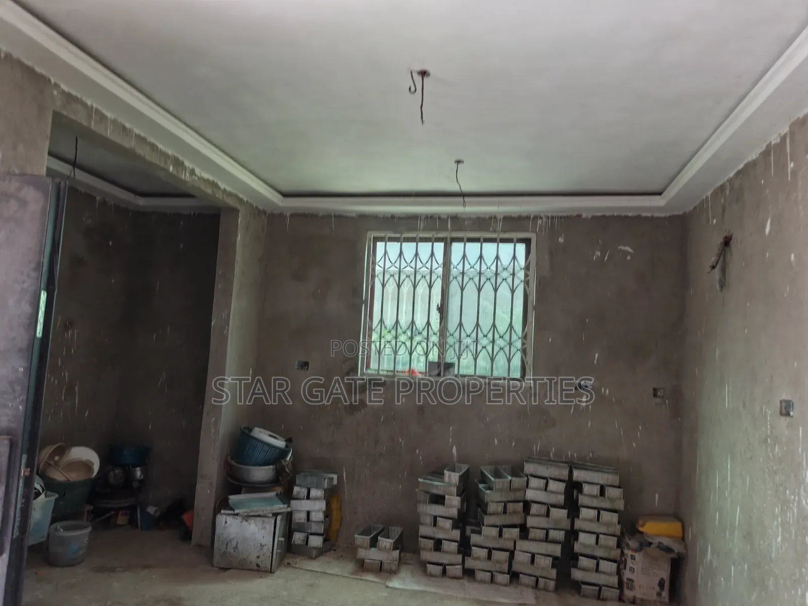 8bdrm House in Kumasi Metropolitan for sale
