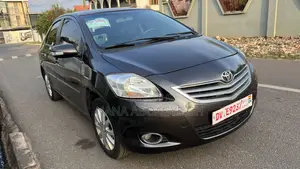 Toyota Belta 2011 Gray
