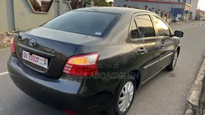 Toyota Belta 2011 Gray