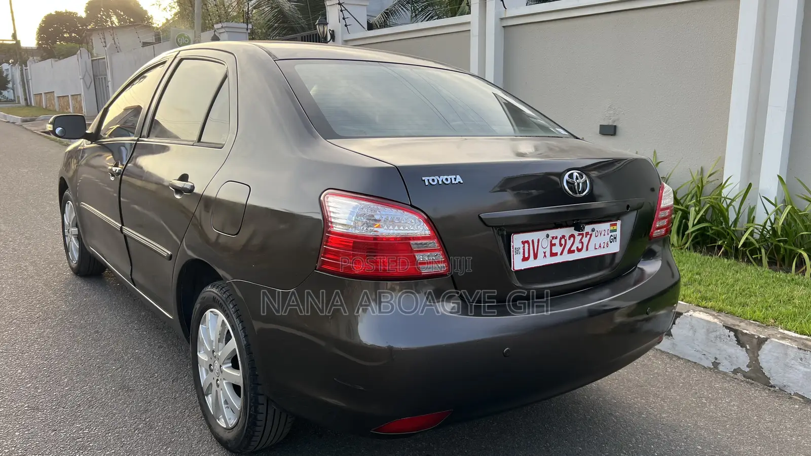 Toyota Belta 2011 Gray