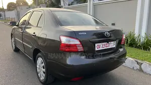 Toyota Belta 2011 Gray