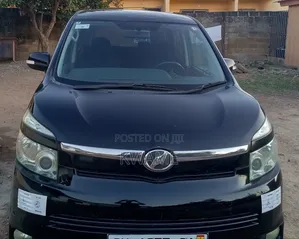 Am a Driver and Looking for Toyota Voxy to Work