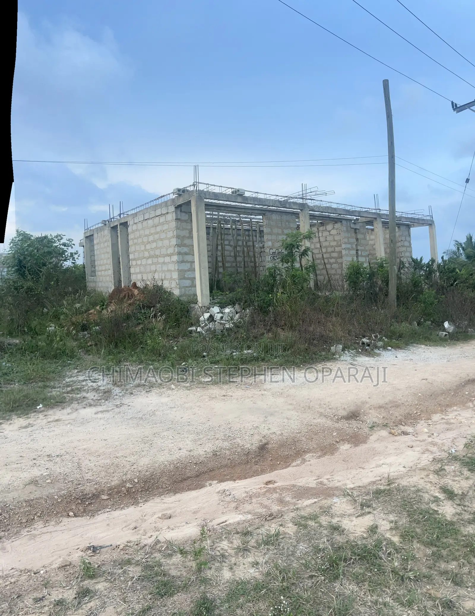 Uncompleted 2-Bedroom Flat With 3 Stores for Sale – Portin